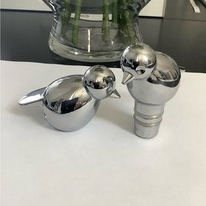 Bottle stopper & opener